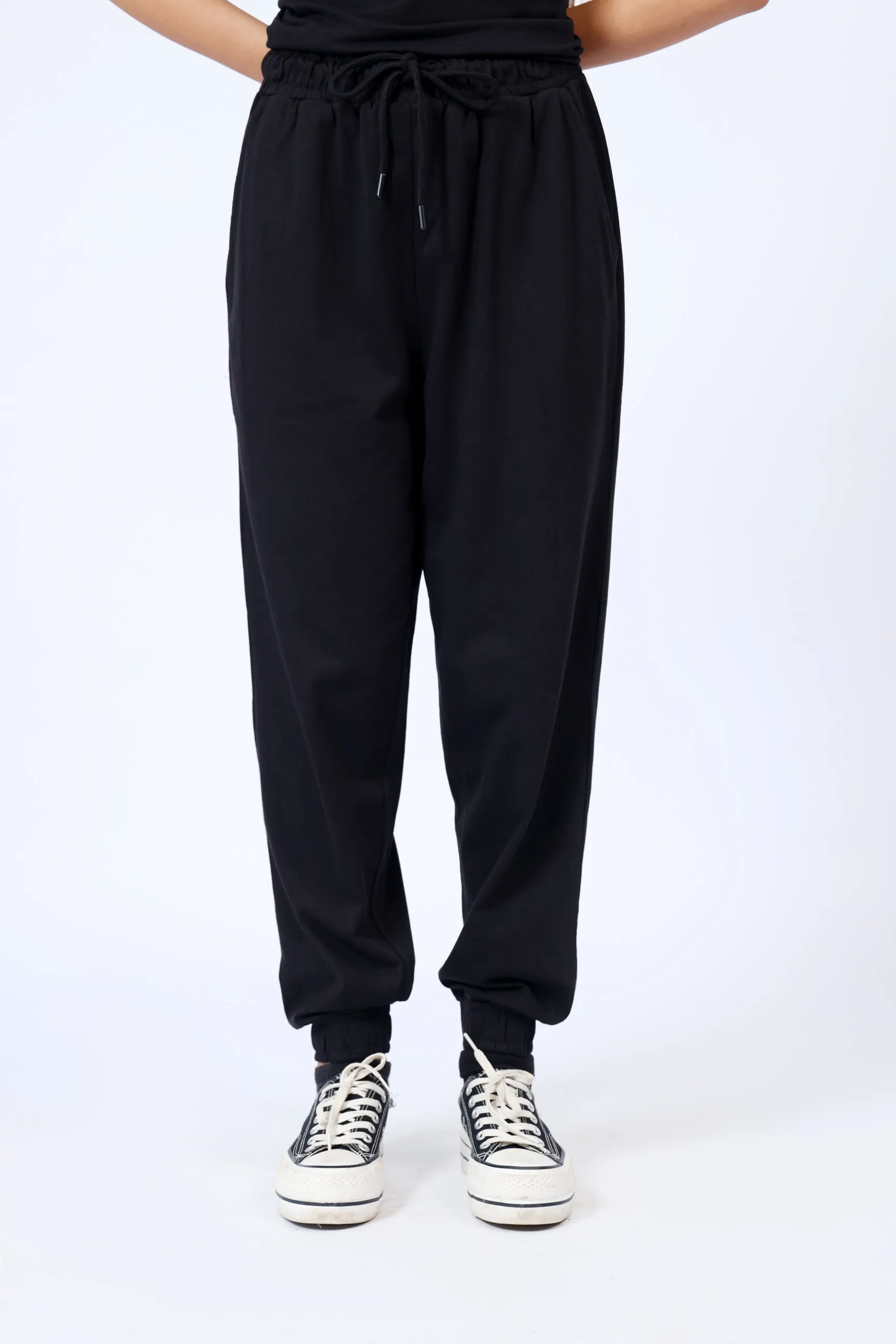 BASIC JOGGER PANTS