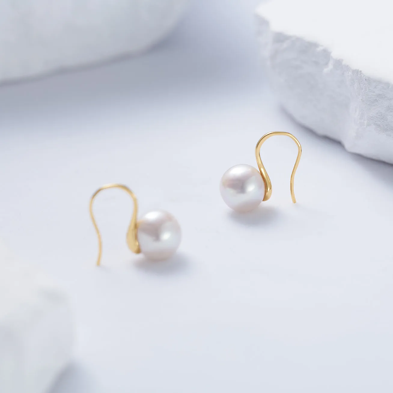 Edison Round Pearl Earrings WE00782