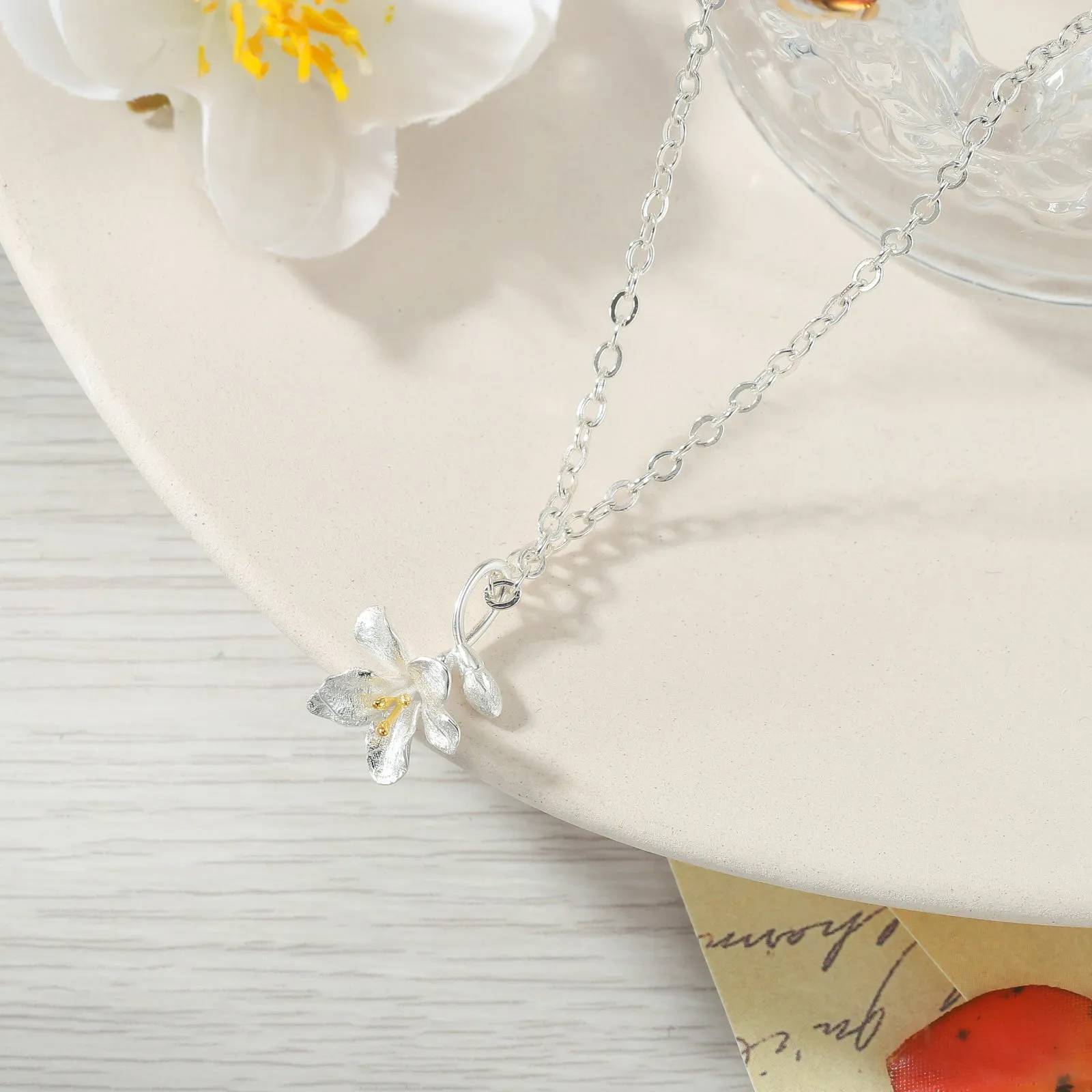 Freesia Necklace