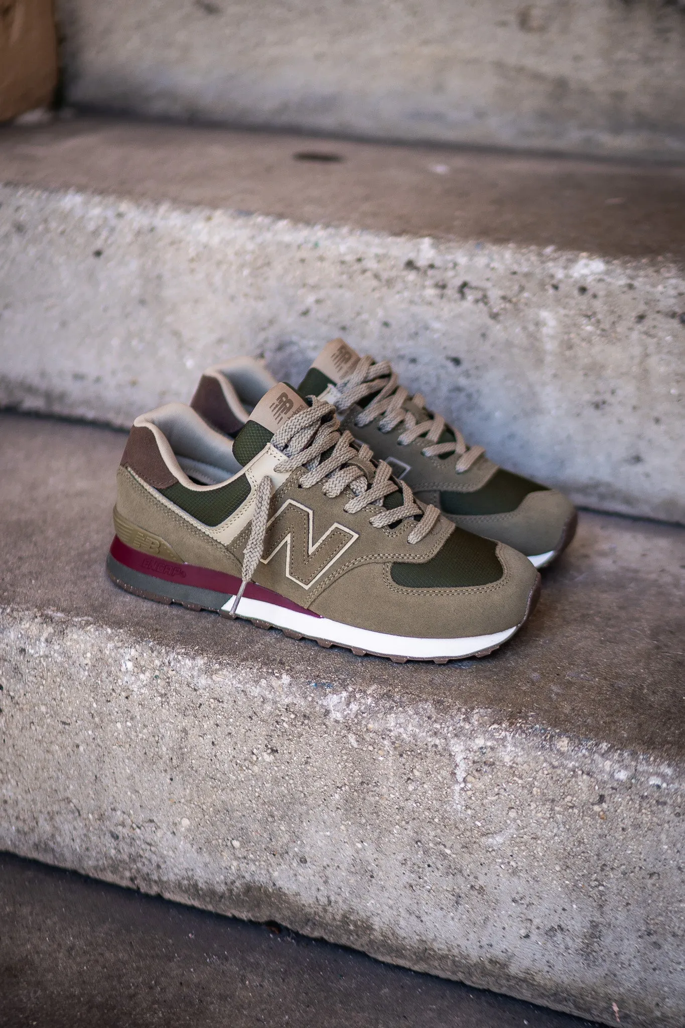 Mens New Balance 574 (Olive/Maroon) - U574UBB