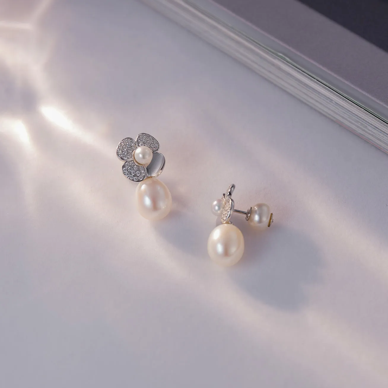 Top Grade Freshwater Pearl Earrings WE00643 | GARDENS